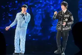 阿信演唱会破音，唱功再遭质疑！网友吵翻了图片