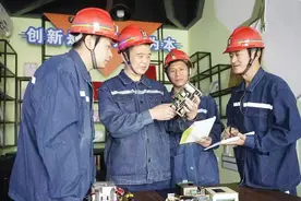 矿山闪耀“双子星”！山东能源蒋庄煤矿两位机电达人的“凤凰涅槃”之路图片
