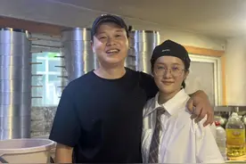 还清50万，杭州转型卖包子的小夫妻：我们拿下了属于自己的金牌图片