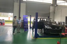 南宁市第一职业技术学校积极推动1+X证书改革 稳步推进考核工作进程图片
