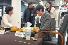 柯洁暴怒质问裁判：你怎么能这么干！图片
