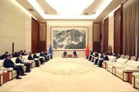 陈得信会见中国节能党委书记、董事长宋鑫图片