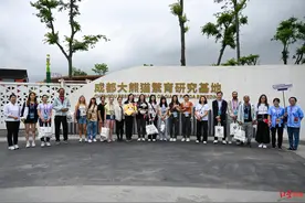 汤尤杯外国嘉宾被“圈粉”，美国队教练：成都之行改变了我对中国的看法图片
