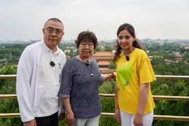 留学生游览手记：登上紫禁之巅远眺中轴全景 感慨万千图片