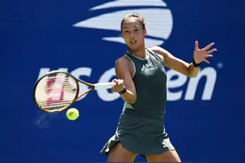“网球王子”照进现实！郑钦文美网赛场打出“白鲸回击”图片