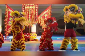 外国人爱上醒狮图片