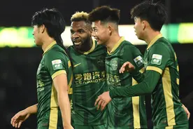 布彭扎梅开二度，浙江绿城3-0深圳新鹏城，收获主场首胜图片
