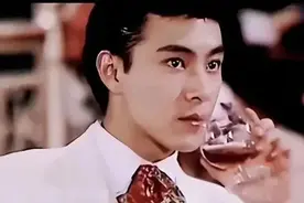 59岁张卫健回应自己有头发时的杀伤力：现在也还有吧！图片