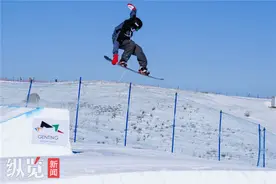 崇礼云顶滑雪公园：滑雪游客越来越多 四季度假越来越火图片