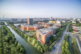 在西交利物浦大学，和良师益友结伴同行图片