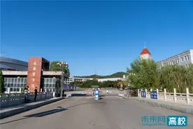 承德医学院学校概况图片