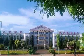 做有情怀的教育 办高品质的学校 ——承德县第二小学赋能教育高质量发展纪实图片
