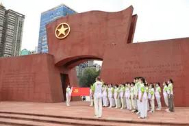五四青年说：传承先辈精神，青春向阳而生图片