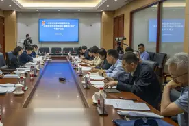 全媒体时代如何坚持正确舆论导向，中国记协新闻道德委员会发出倡议图片