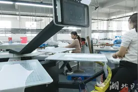 宇熙服饰：做精“绣花”功夫 赢得广阔市场图片
