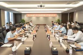 山东青岛：海发集团与国信集团签署战略合作框架协议，开启国企合作新篇章图片