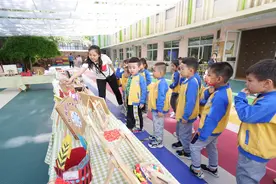 历下区甸柳幼教集团开展铸牢中华民族共同体意识文创作品展示活动图片