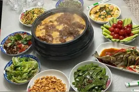 过年剩饭剩菜太多怎么办？专家提醒：宁可剩荤不剩素图片
