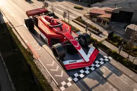 红牛RB19首展、PUMA巨型赛车快闪，来上海西岸解锁“F1时间”新玩法图片