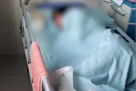 旅行博主称直播时被撞女主播颅内出血，肇事司机在医院视频封面