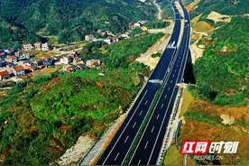 便捷、和谐、美丽，武深高速通平段的“优秀”秘诀图片