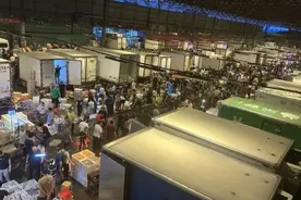竹节虾50一斤，带鱼18一斤……东海 “第一网”海鲜上岸了！图片