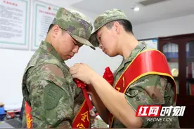 热血男儿去当兵！南岳区欢送新兵入伍图片