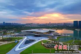 “校地企”三方合作推进科技资源和成果在郫都落地图片