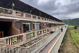 哪凉快哪呆着！山间度假成为避暑新选择图片