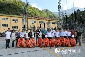 越南大山里有条民心相通的中越“电力路”图片