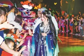 非玩家角色爆红 线上流量反哺线下经济图片
