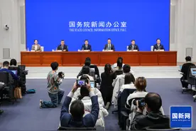 打通堵点卡点，到2027年力争将社会物流总费用与GDP的比率降至13.5%左右图片