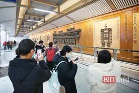 沿线居民携家带口体验武汉地铁19号线：光谷到武汉站从80分钟压缩到半小时内图片