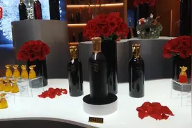 315曝光卖5万多元的听花酒，生产公司为青海春天，2023年预亏超2亿元图片