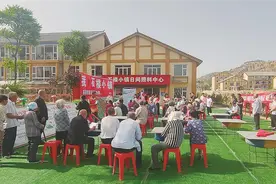 石楼：走近“银龄”解民忧图片