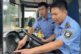 北京公交将启用节前行车时刻表，中轴线公交线路加车增运力图片