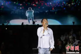 贵州台江：“村BA”现场上演深山音乐会图片