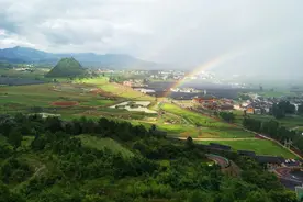到独山 上春山 看这里春景如画图片