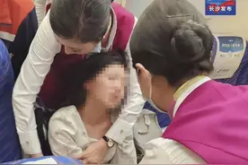 万米高空，一封信“点亮”女孩的世界！图片