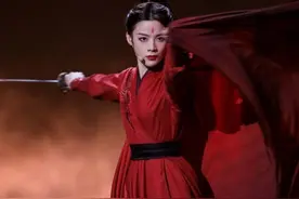 《乘风2024》开播陈丽君引关注，小百花越剧团团长：给她时间接触外界的东西图片