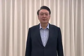 韩国史上首位被起诉的在任总统，尹锡悦涉嫌内乱案波折不断图片