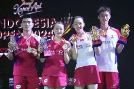 印尼公开赛国羽斩获四金两银，上海小将蒋振邦与队友首夺超级1000赛冠军图片