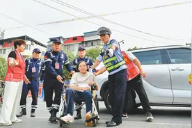 2024年全国高考拉开帷幕图片