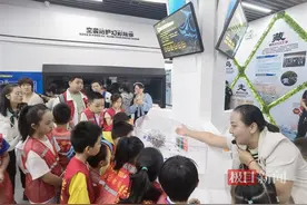楚天小记者优秀作品|探访国防动员科普馆，开启国防教育之旅图片