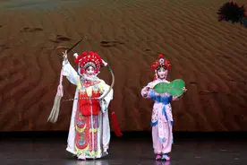 金山“戏曲进校园”走过7年，建立幼、小、初、高戏曲“一条龙”人才培养体系图片