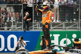动力图｜F1中国大奖赛皮亚斯特里杆位夺冠，周杰伦、林志颖现场观赛图片