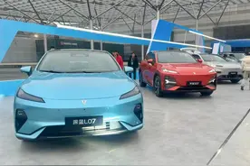 让余承东连续“开麦”，开年第一场智驾大比拼背后：什么才算高阶智驾？图片