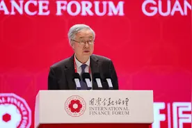 周小川：全球债务风险和金融风险值得关注图片
