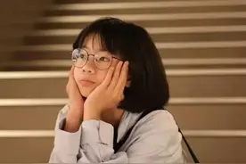 16岁女生把课文念“活”了！网友：第一次用“语文”形容一个人图片
