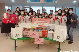 爱心延续！东风东路小学为白血病患儿捐赠三万多善款和物资图片